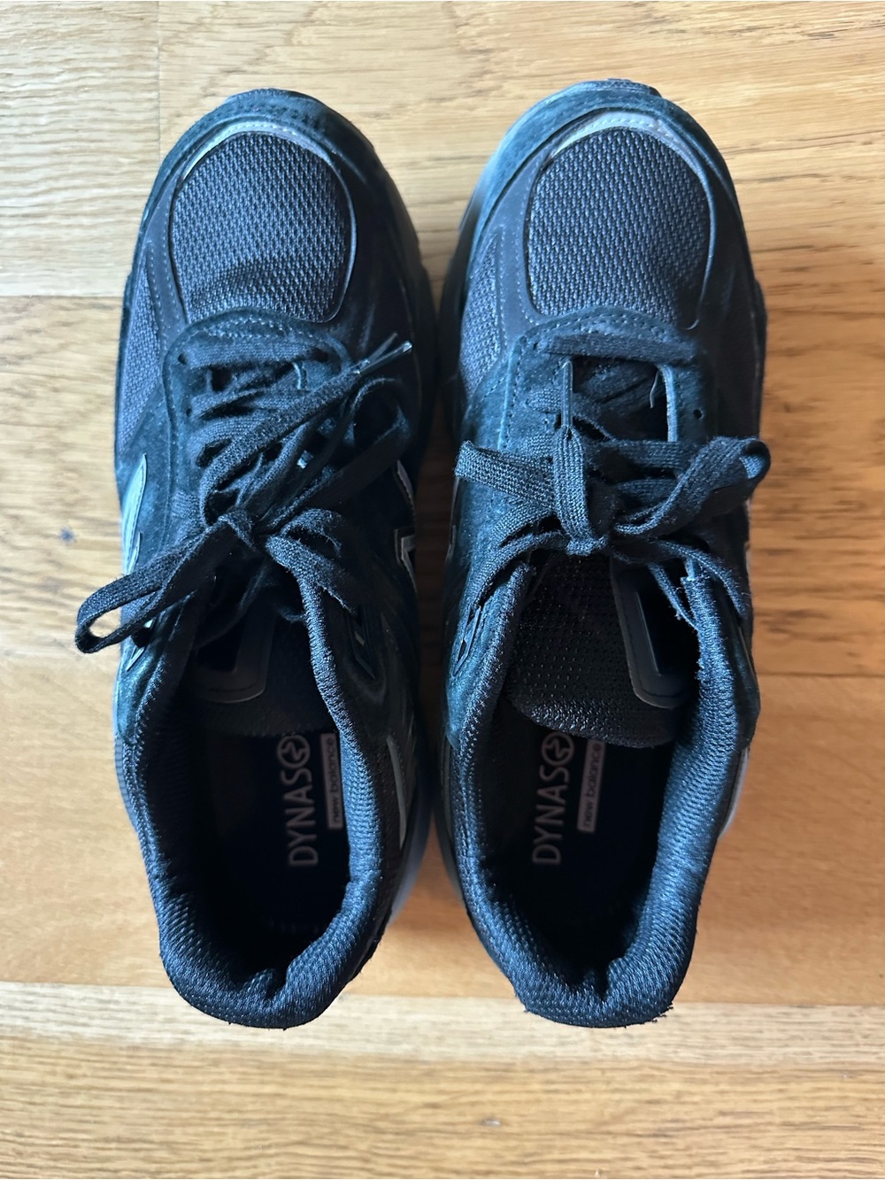 New Balance Women's Black Athletic Sneakers